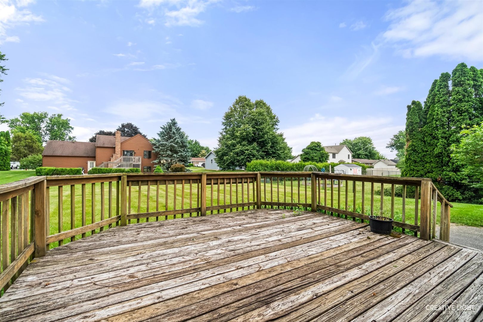 285 E Legner Street Property Photo 17