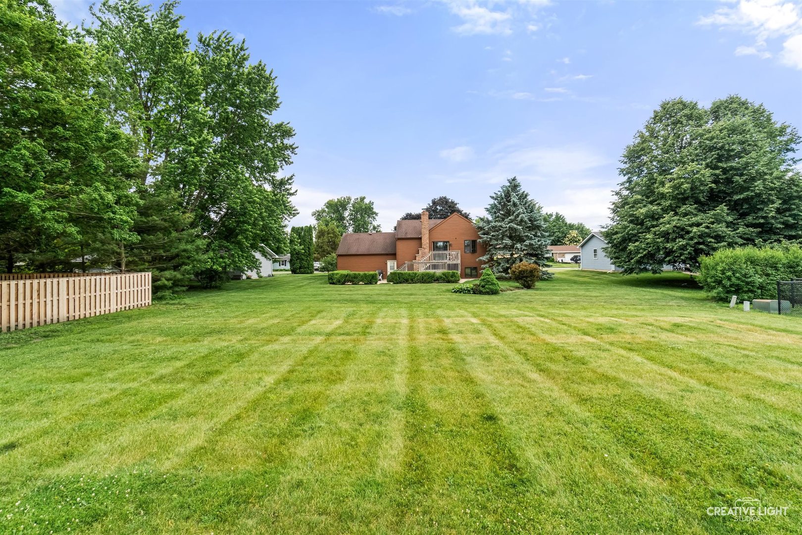 285 E Legner Street Property Photo 18