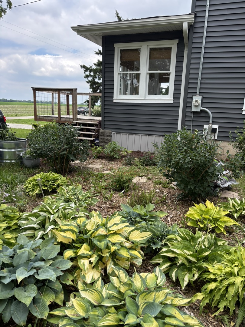 15051 W Baker Road Property Photo 4