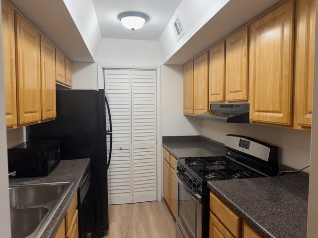 1756 Fayette Walk C Property Photo 9