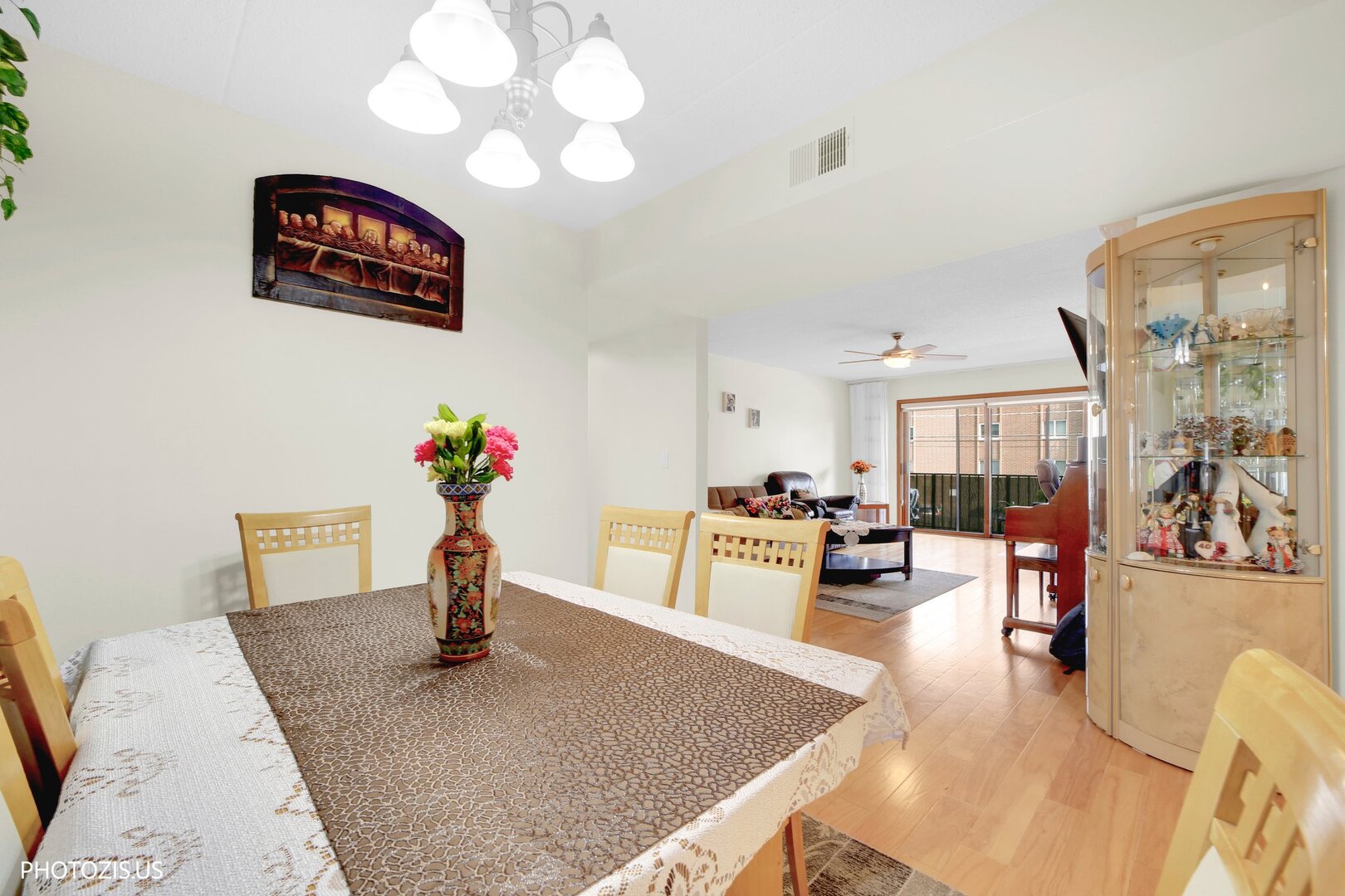 1380 Oakwood Avenue 204 Property Photo 11