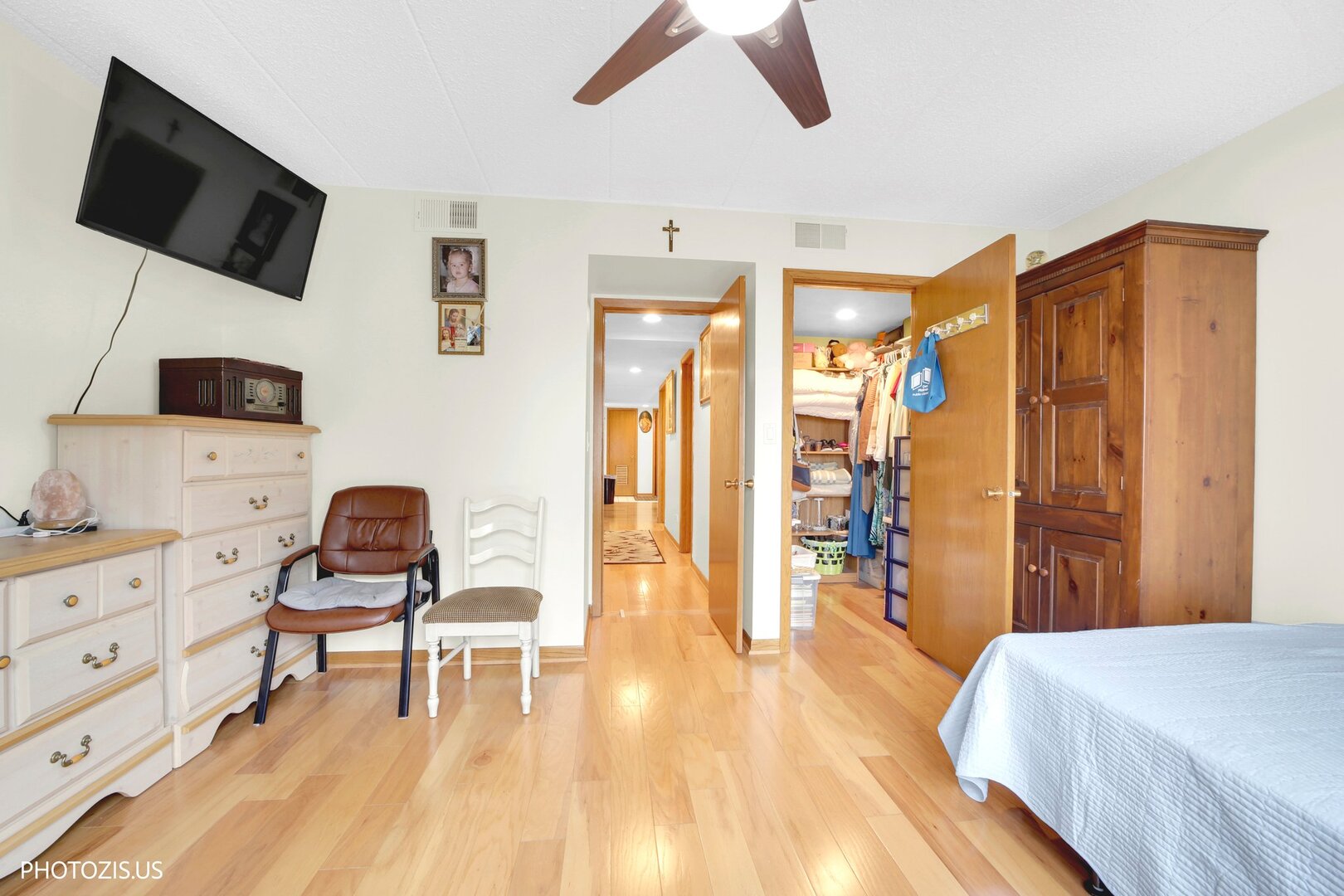 1380 Oakwood Avenue 204 Property Photo 30