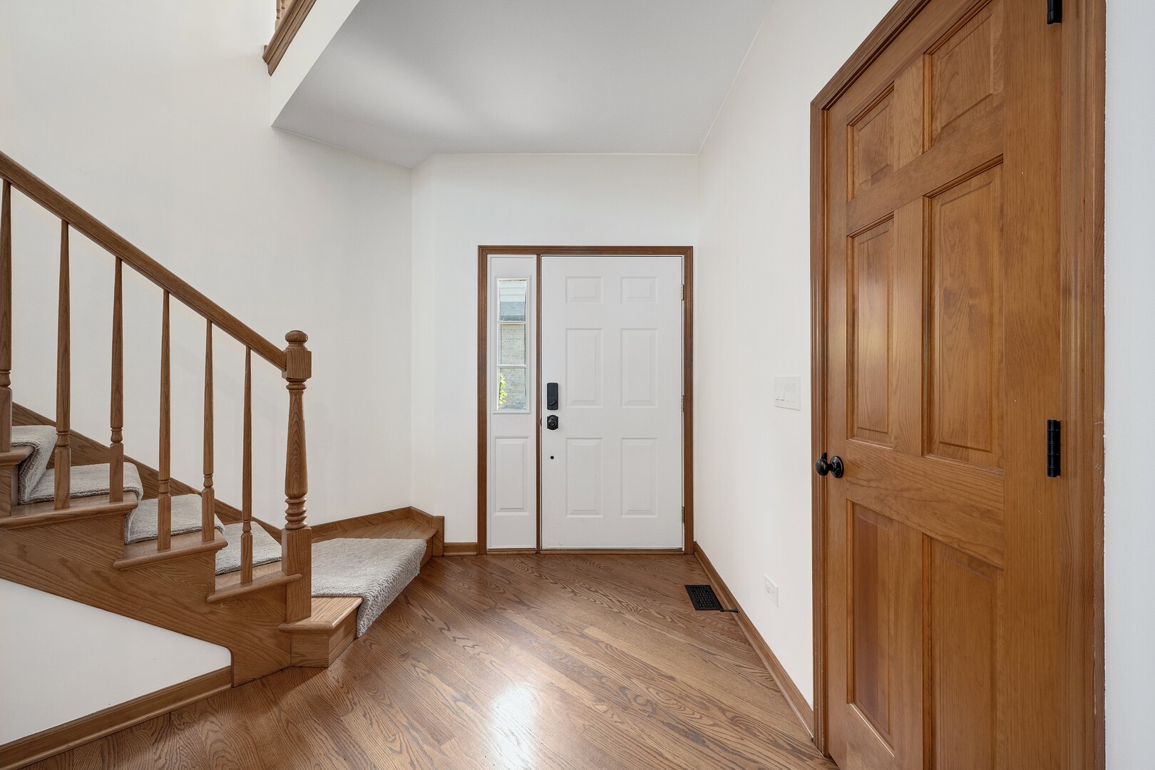 146 Santa Fe Lane Property Photo 2
