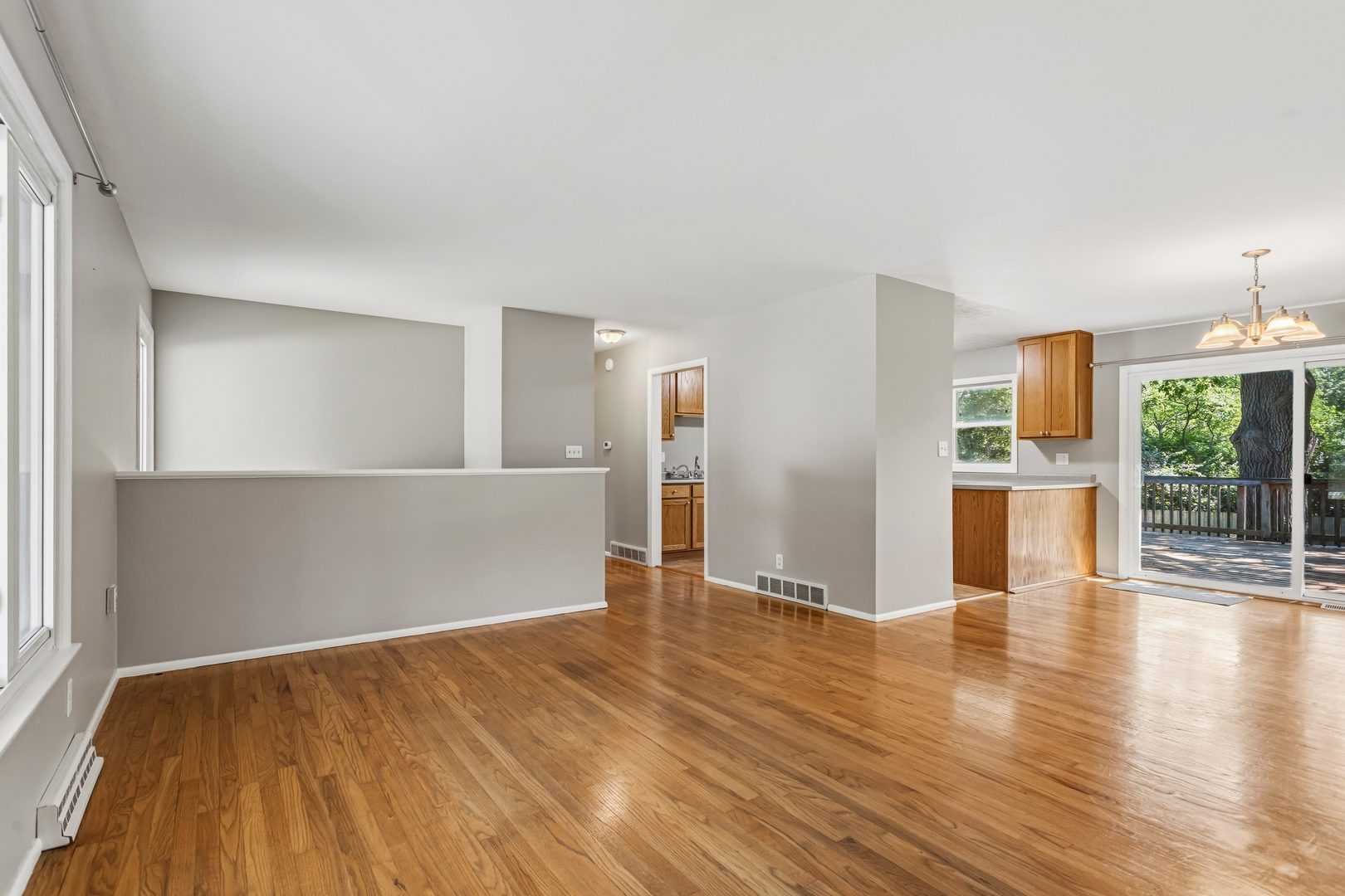 1906 Crescent Drive Property Photo 10