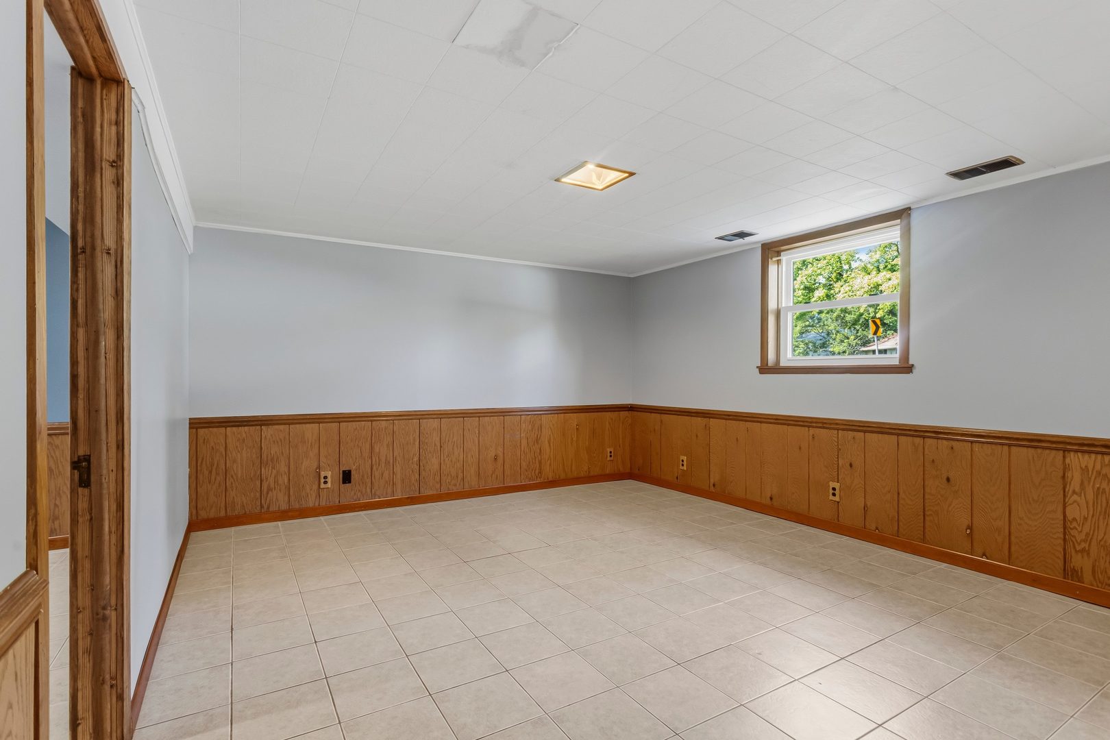 1906 Crescent Drive Property Photo 24