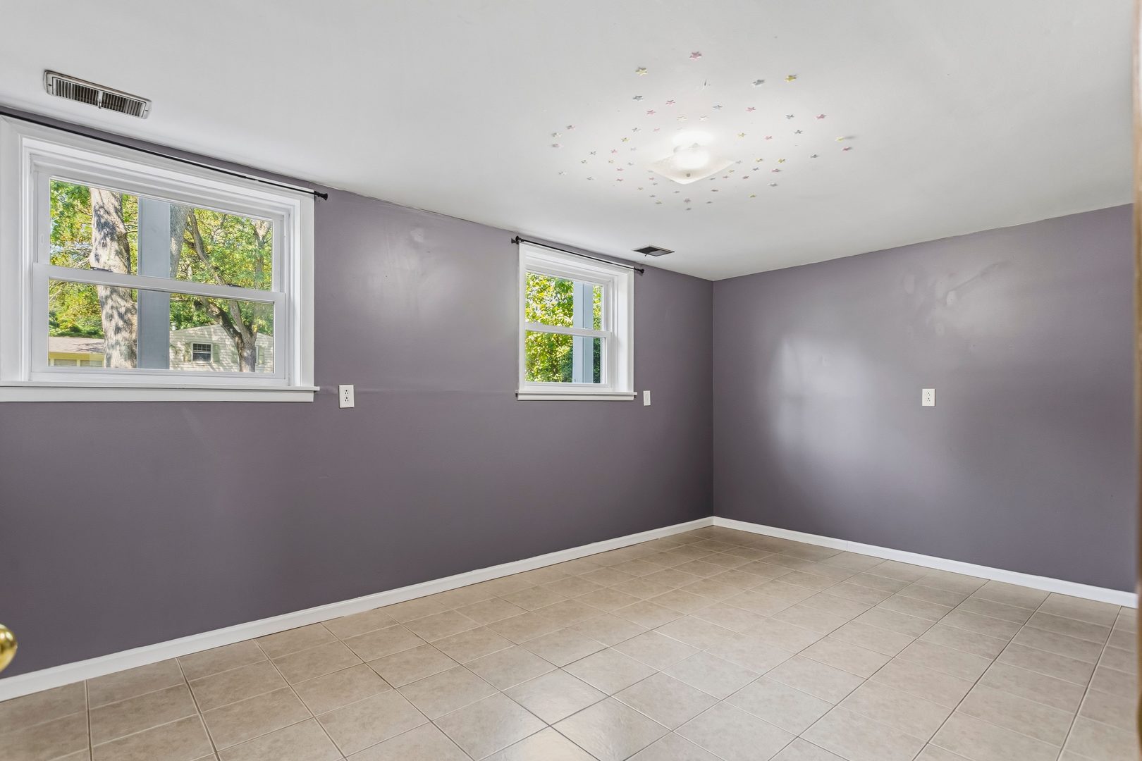 1906 Crescent Drive Property Photo 27