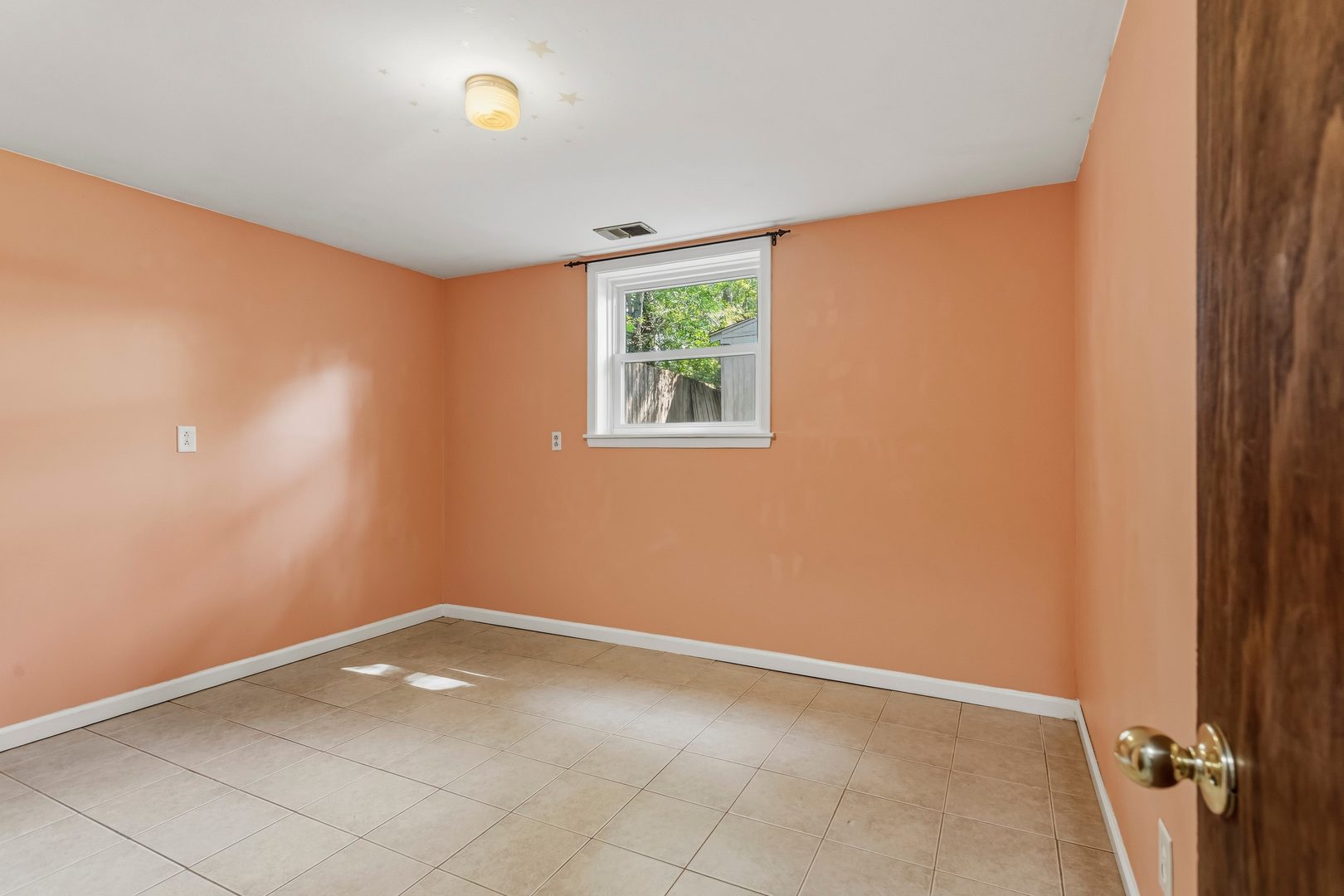 1906 Crescent Drive Property Photo 32