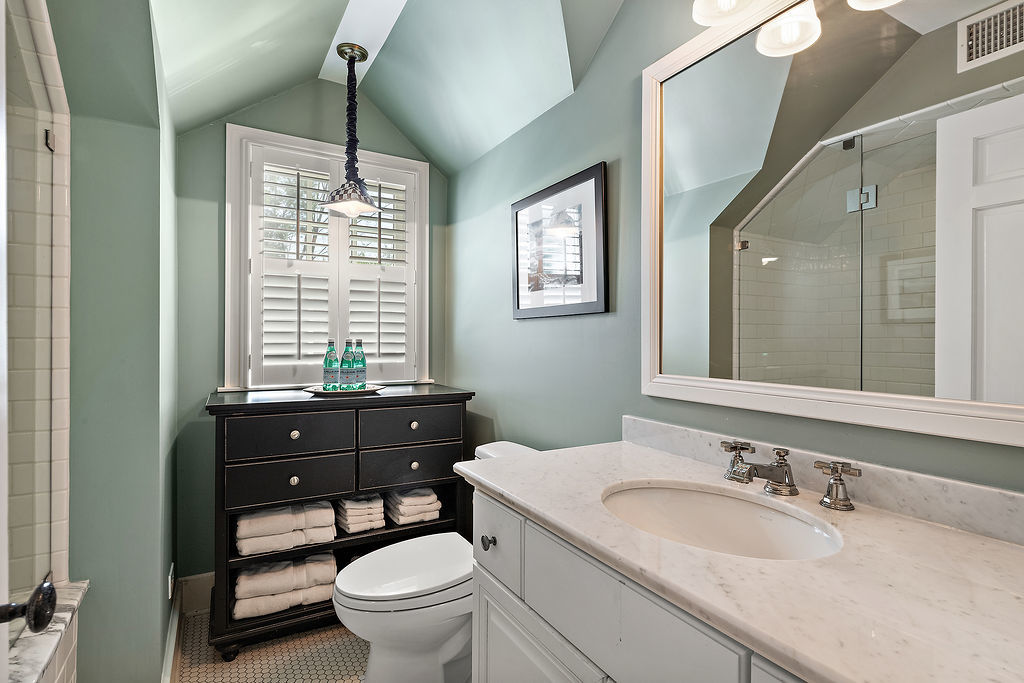 1229 Alvin Court Property Photo 16