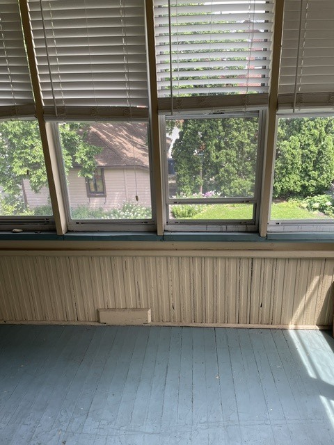 211 N Larch Avenue 2 Property Photo 8