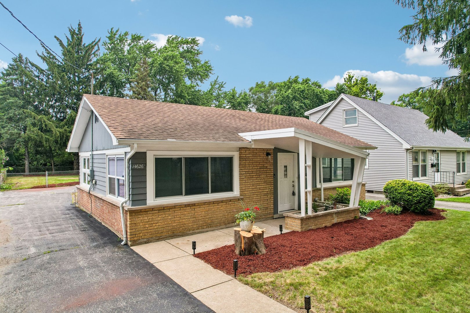 14626 Abbottsford Road Property Photo 2