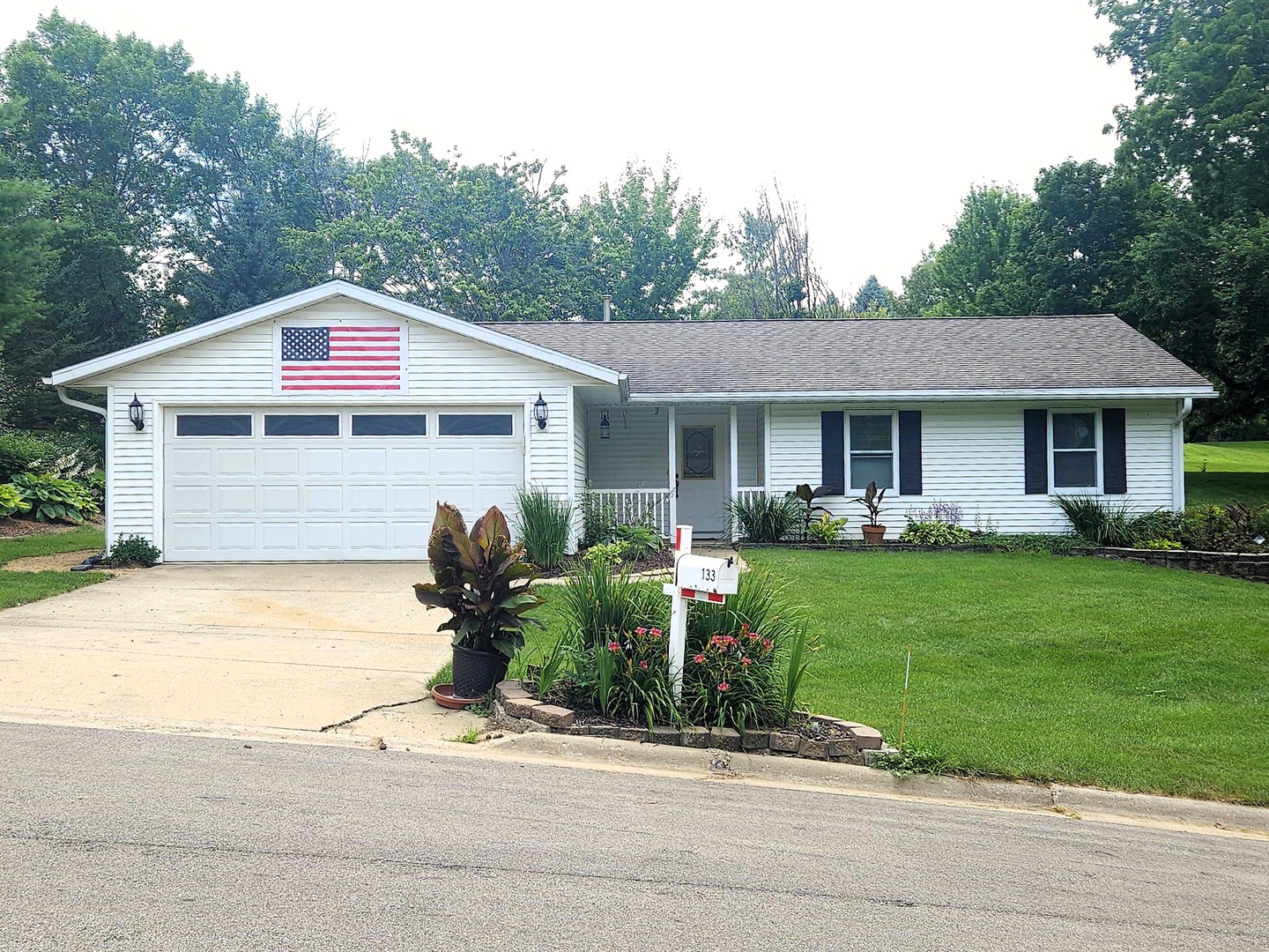 133 Fieldstone Lane Property Photo