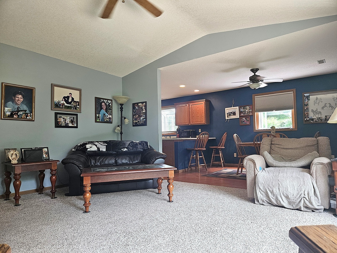 133 Fieldstone Lane Property Photo 4