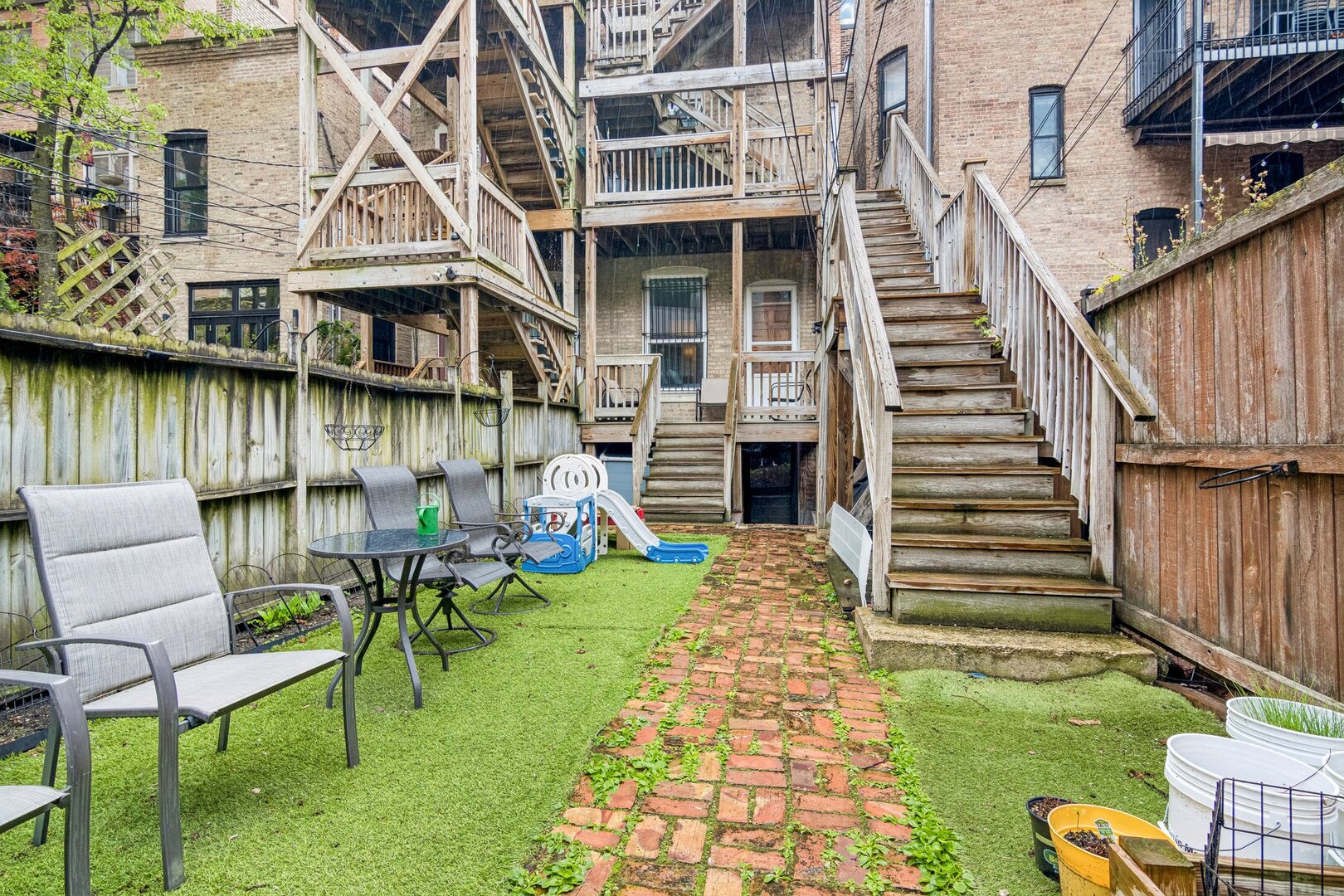 869 N Lasalle Street 2 Property Photo 24