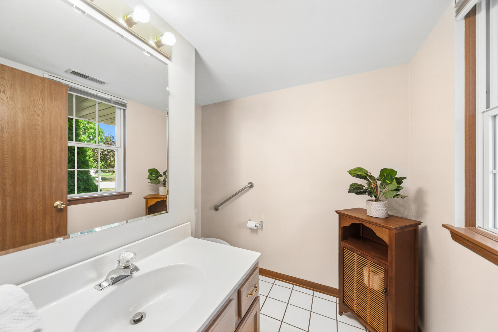 16200 Bormet Drive Property Photo 8