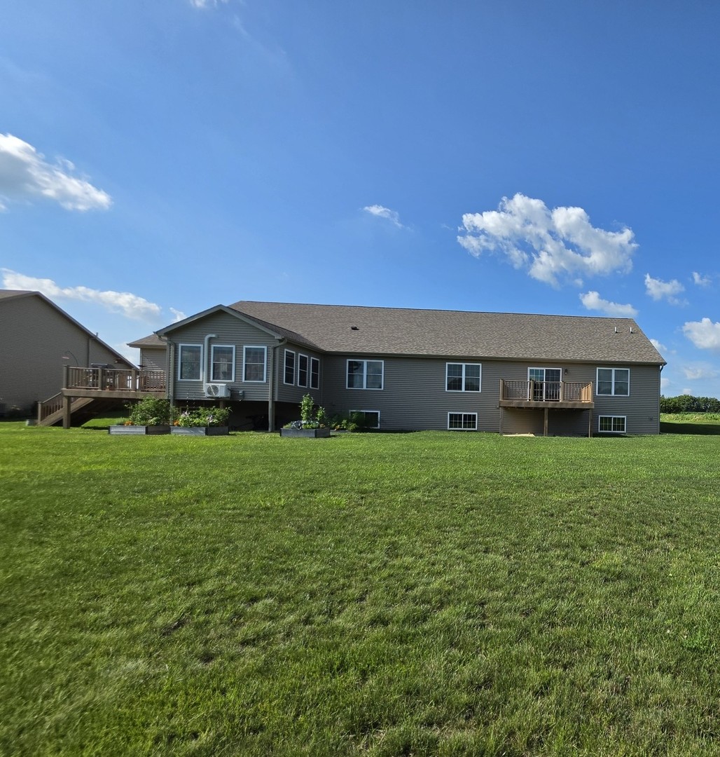 735 Yingling Drive Property Photo 5
