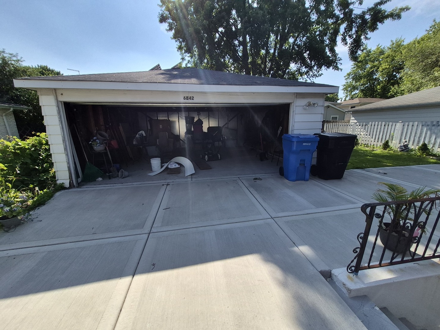 6842 N Central Avenue Property Photo 16