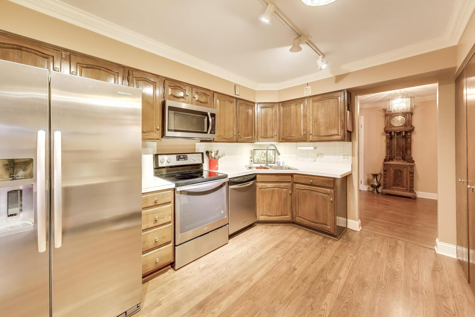 100 Lake Boulevard 657 Property Photo 9