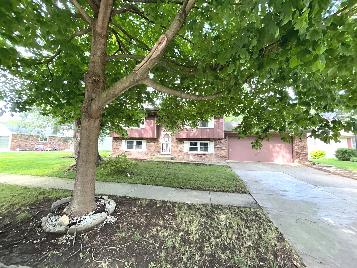 1085 Mallard Drive Property Photo 2