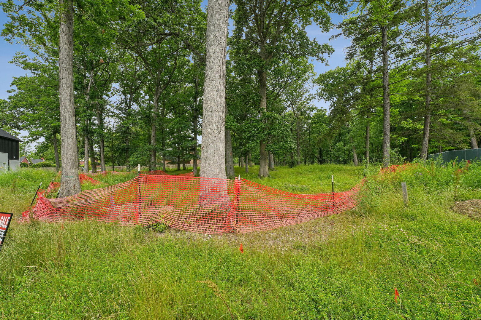 398 Forest Edge Drive Property Photo 3