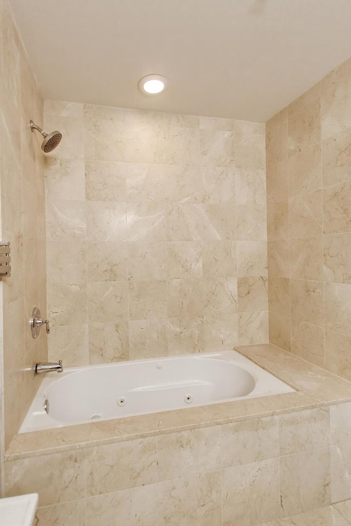 70 E 18th Street 2d Property Photo 8