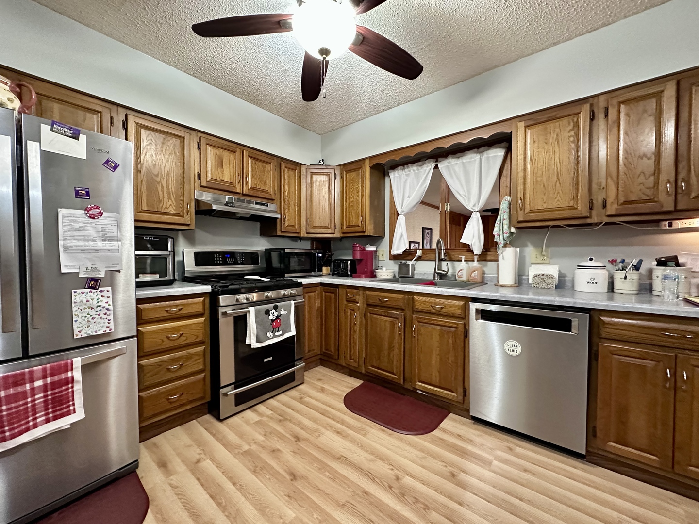410 Broadway Avenue Property Photo 11
