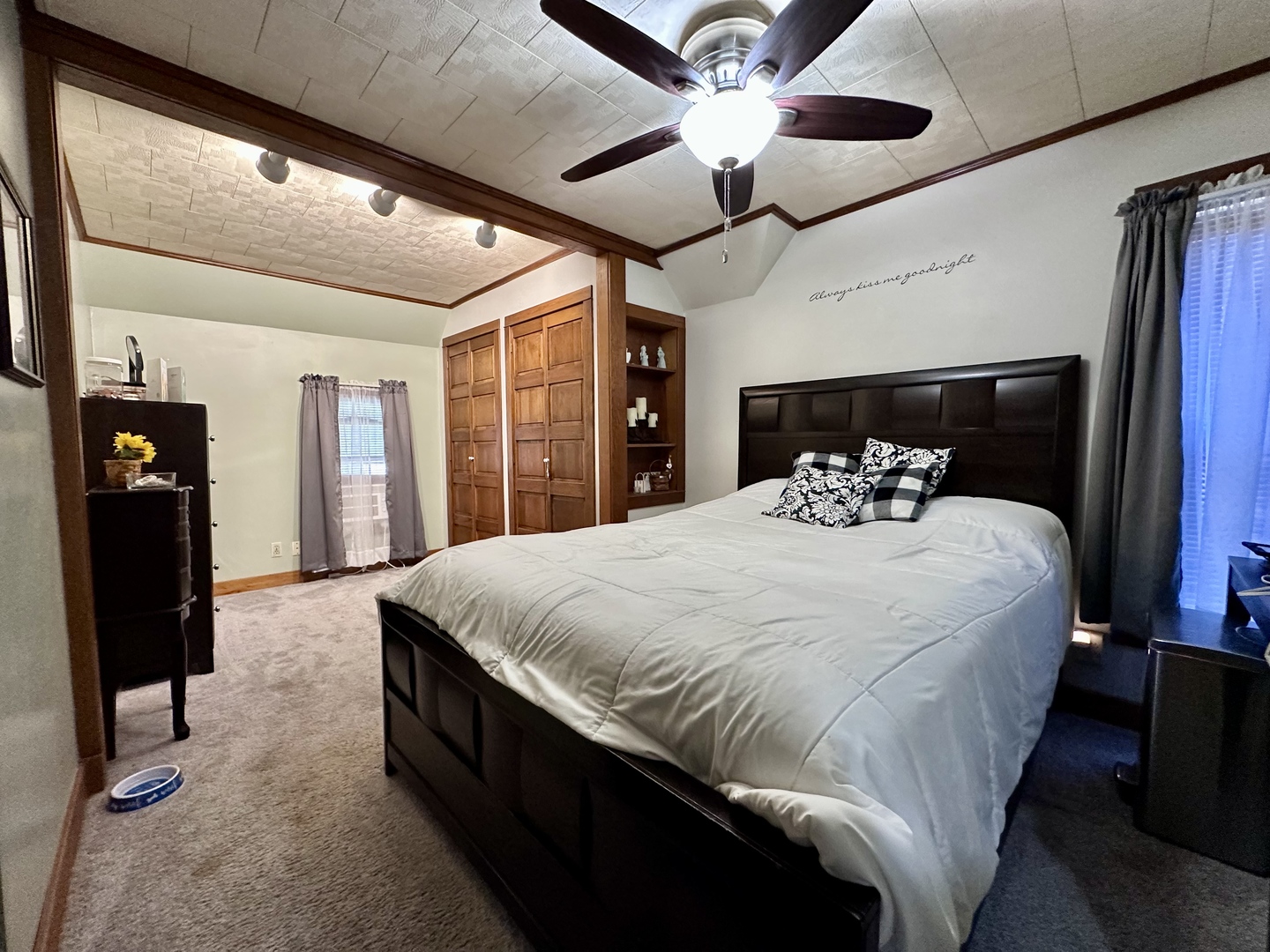 410 Broadway Avenue Property Photo 15