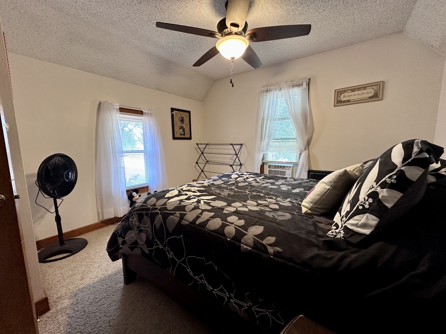 410 Broadway Avenue Property Photo 18