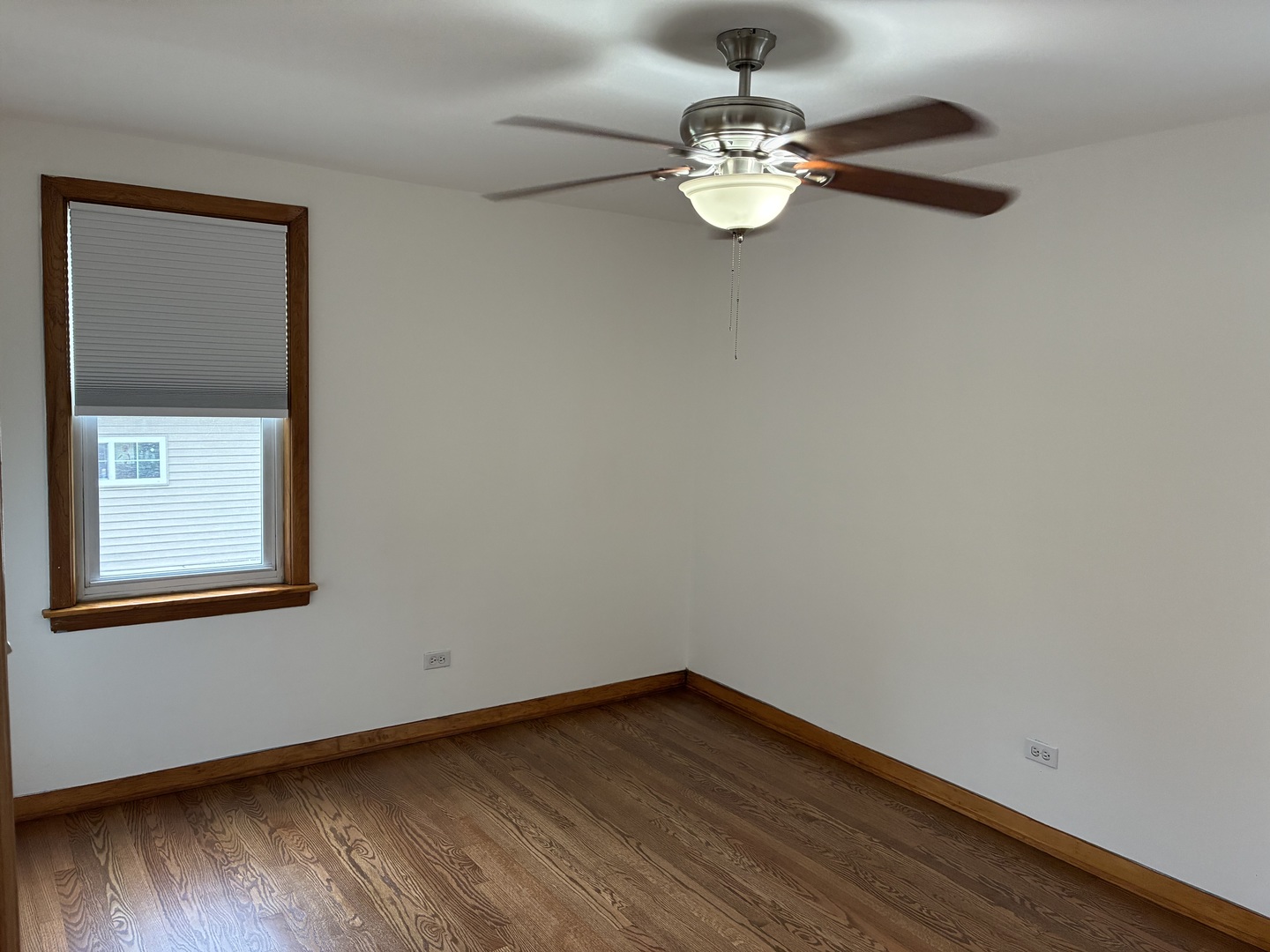 5144 S Natchez Avenue Property Photo 9