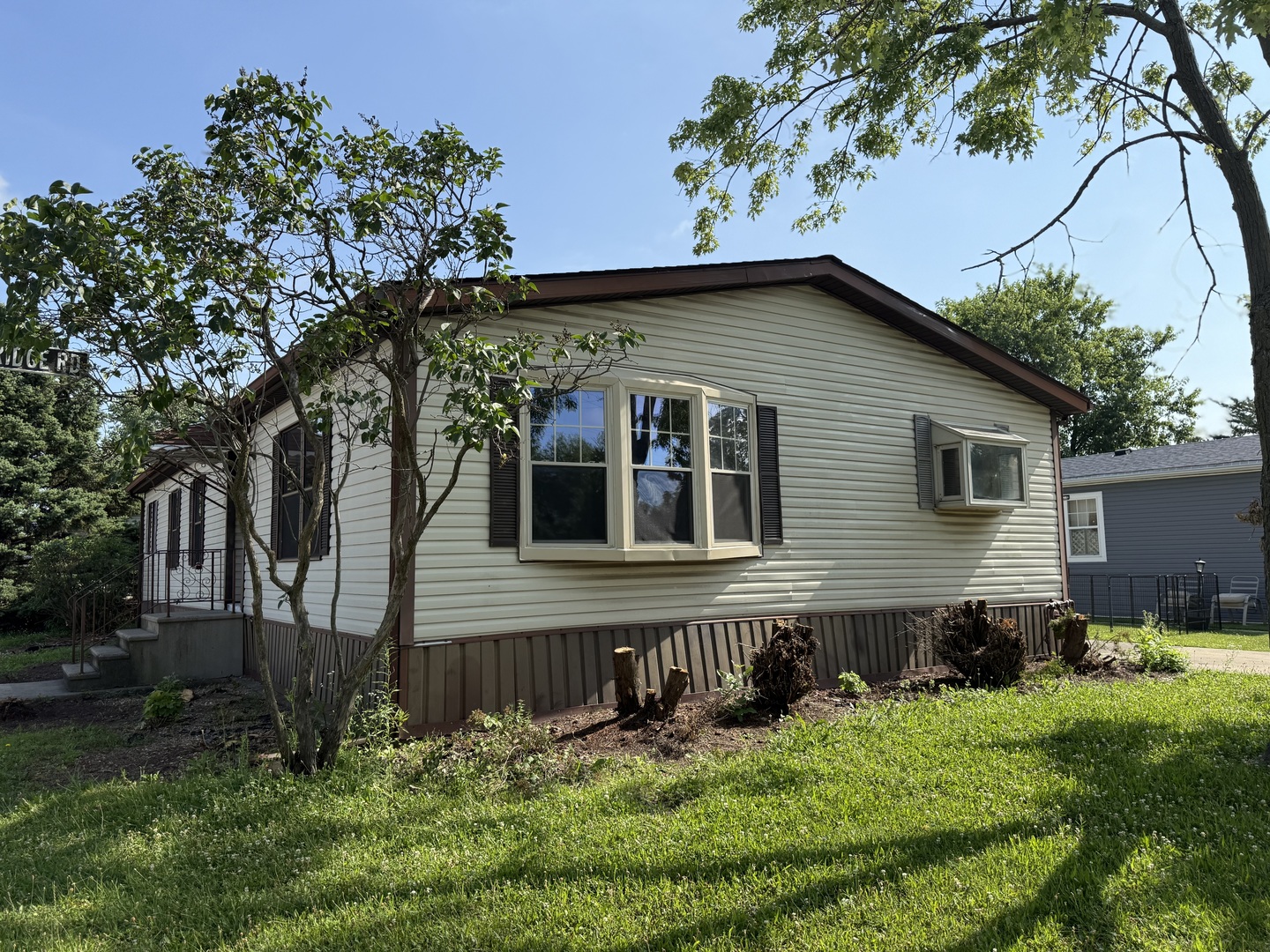 735 Thorntree Terrace Property Photo 1
