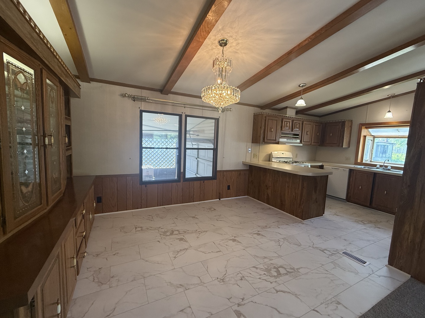 735 Thorntree Terrace Property Photo 3