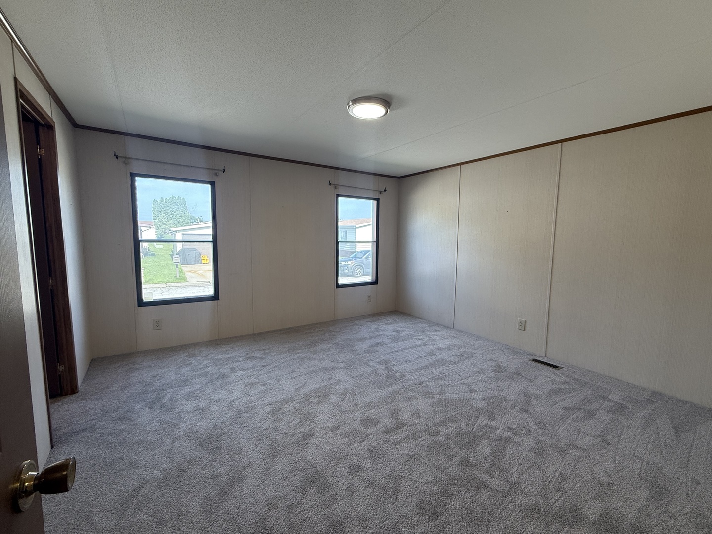 735 Thorntree Terrace Property Photo 8