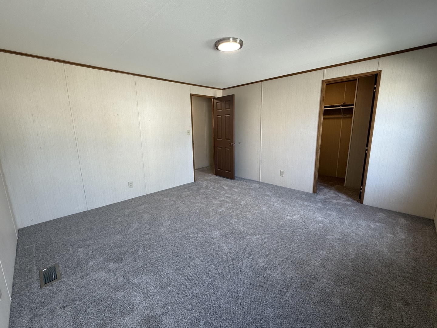 735 Thorntree Terrace Property Photo 9