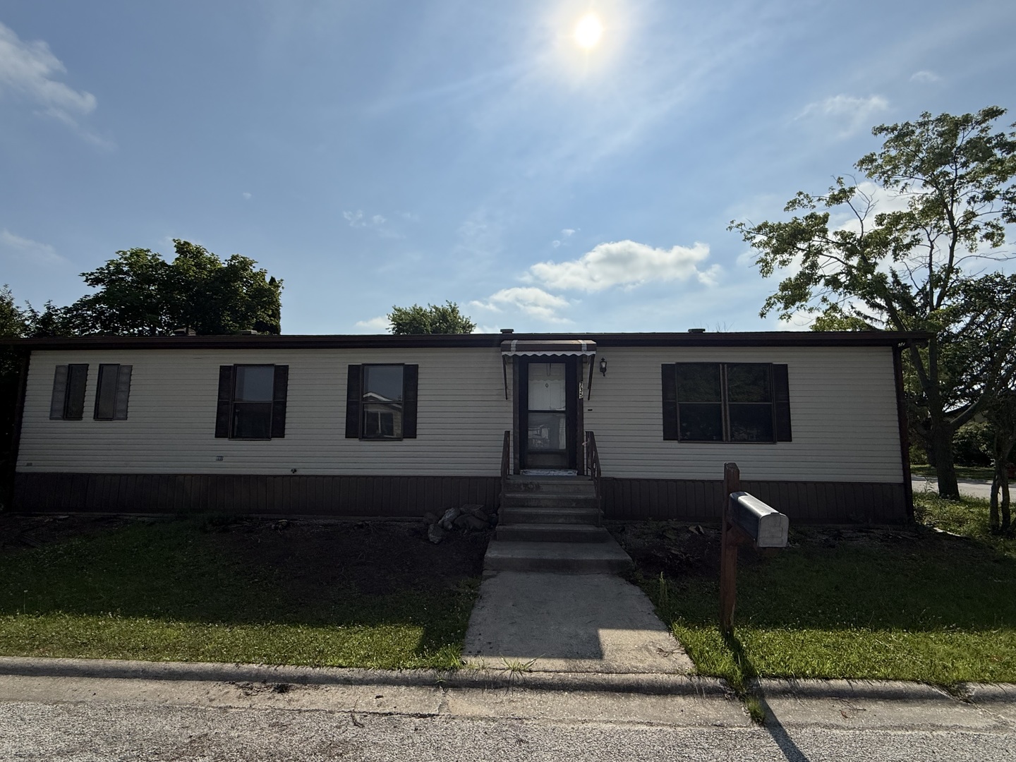 735 Thorntree Terrace Property Photo 18