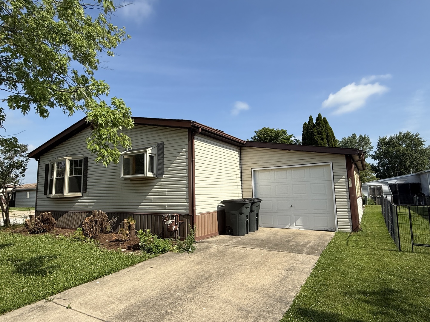 735 Thorntree Terrace Property Photo 20