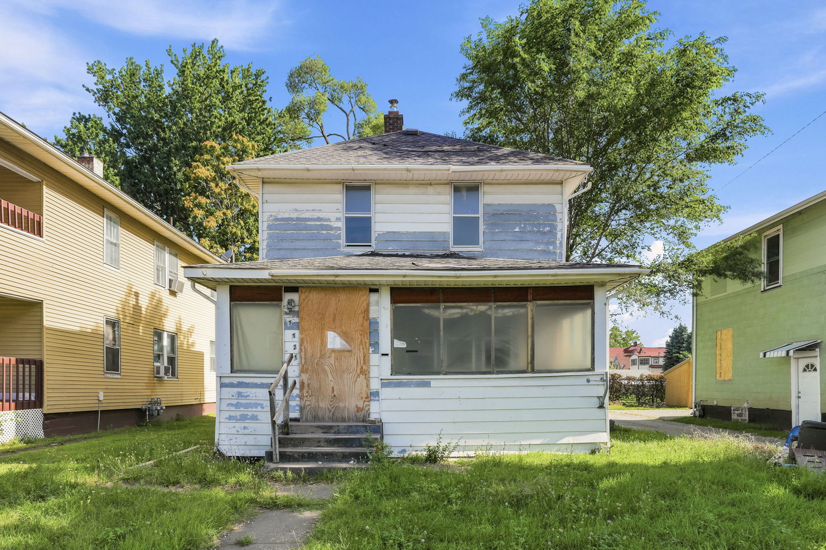 1121 15th Avenue Property Photo 1