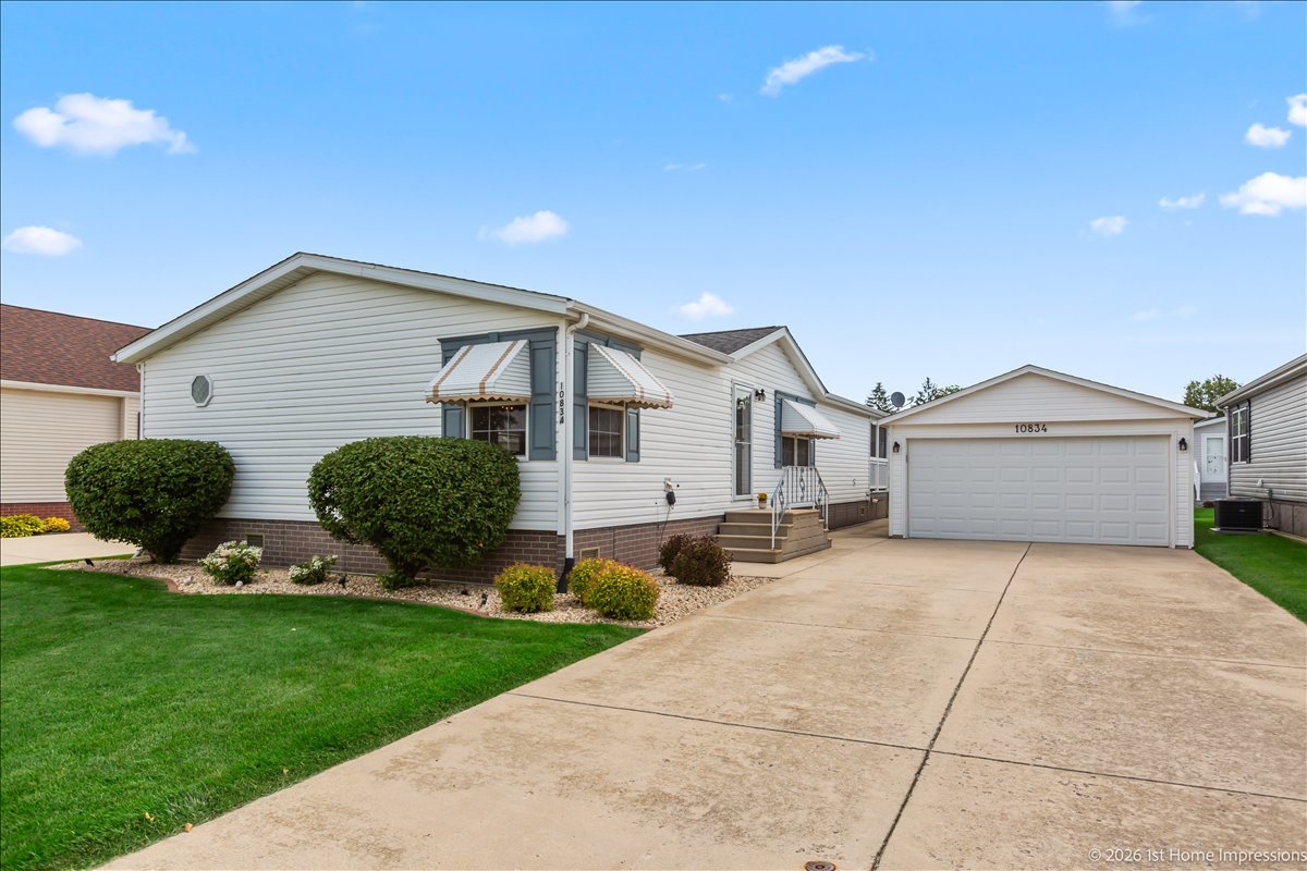 10834 Turnberry Drive Property Photo 1