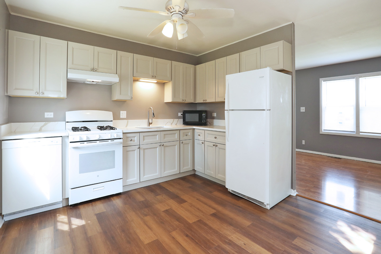 111 Elm Lane Property Photo 4