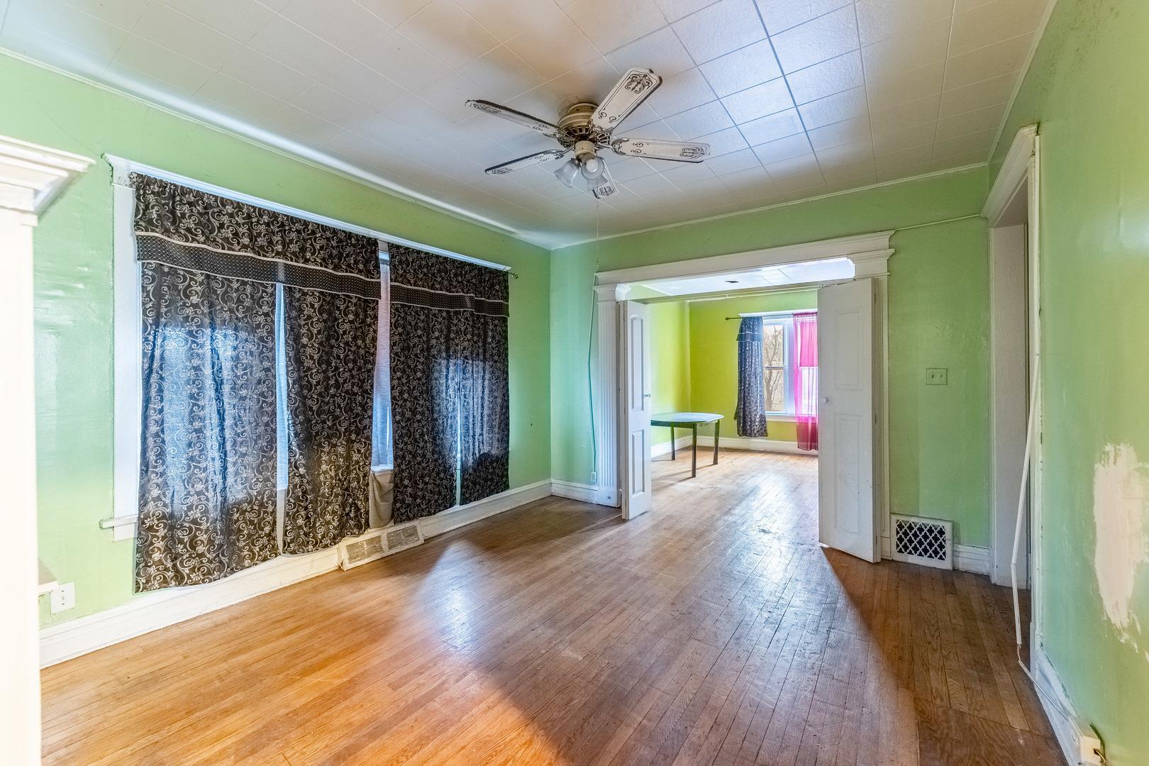 11849 S Wentworth Avenue Property Photo 4