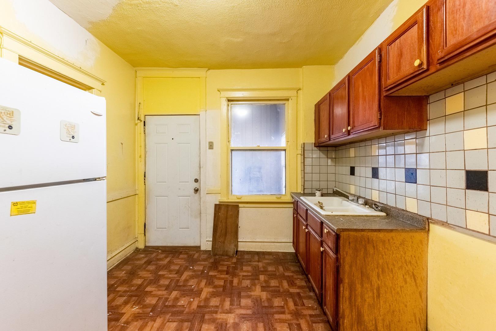 11849 S Wentworth Avenue Property Photo 10
