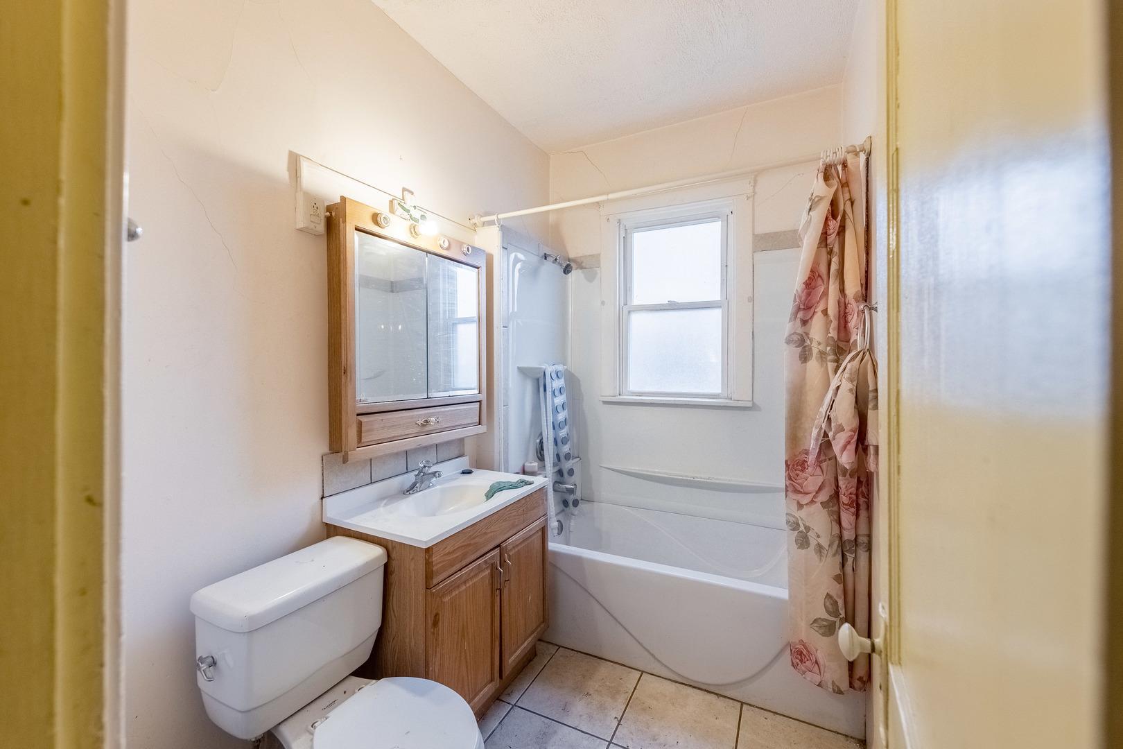 11849 S Wentworth Avenue Property Photo 23