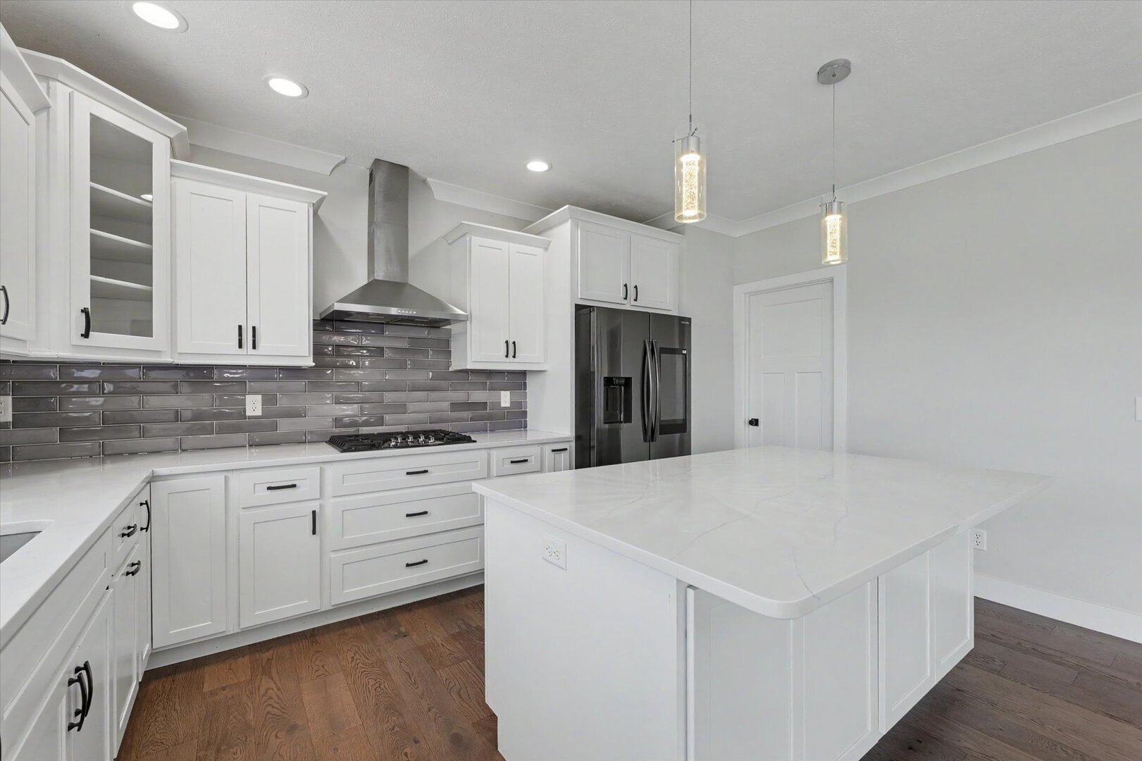 412 Sutton Street Property Photo 14