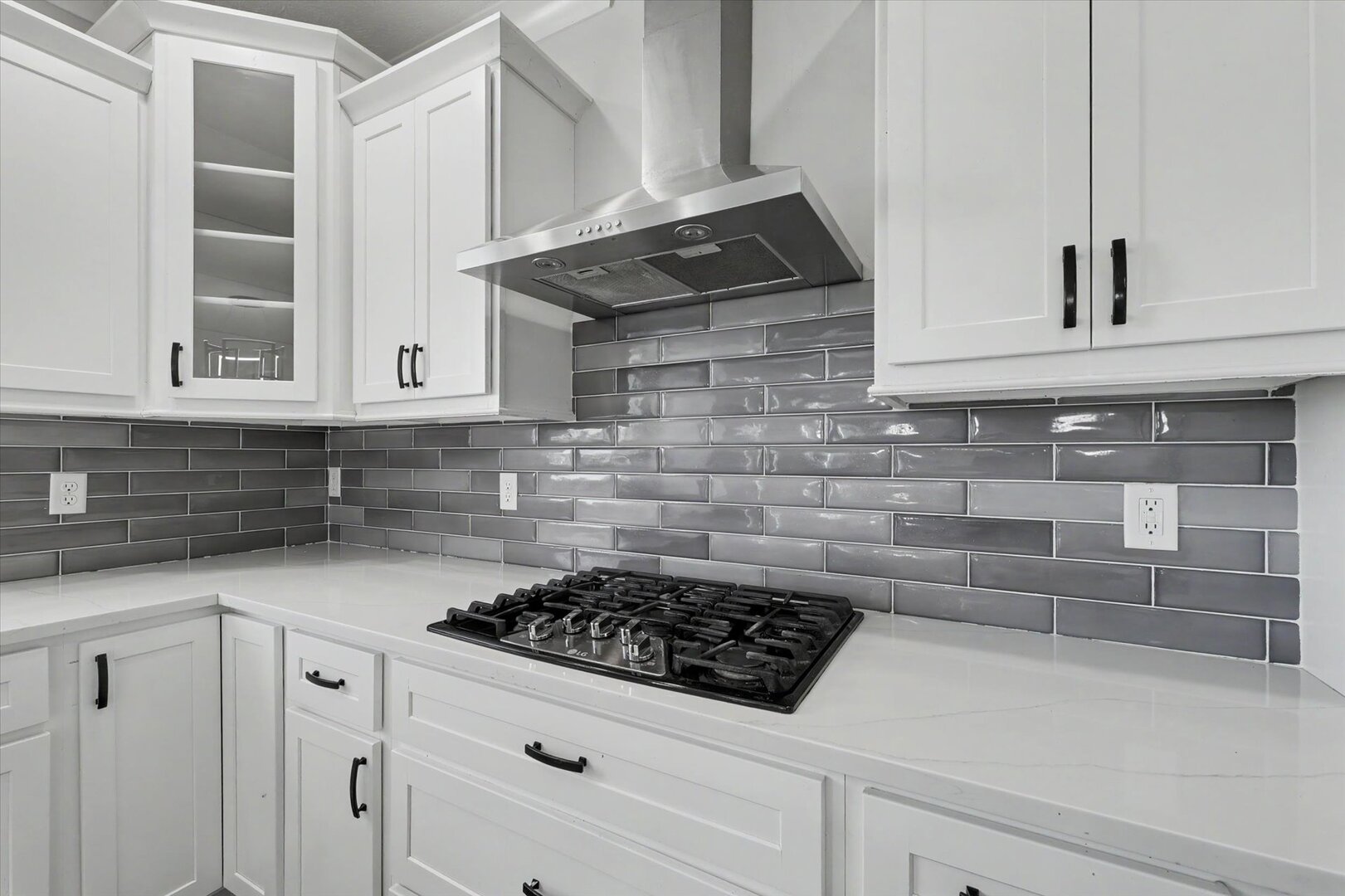 412 Sutton Street Property Photo 16