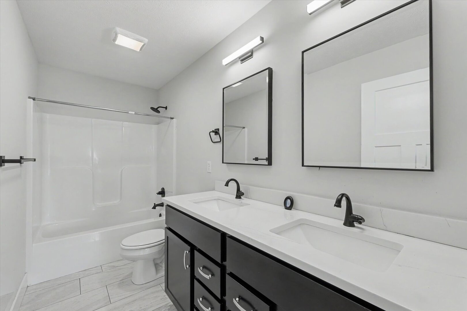 412 Sutton Street Property Photo 31