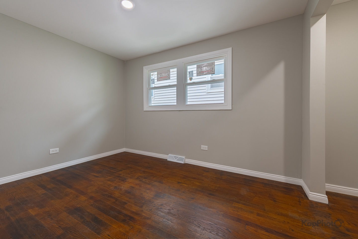 11955 S Prairie Avenue Property Photo 11