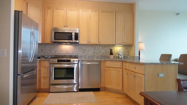 33 W Ontario Street 54c Property Photo 2