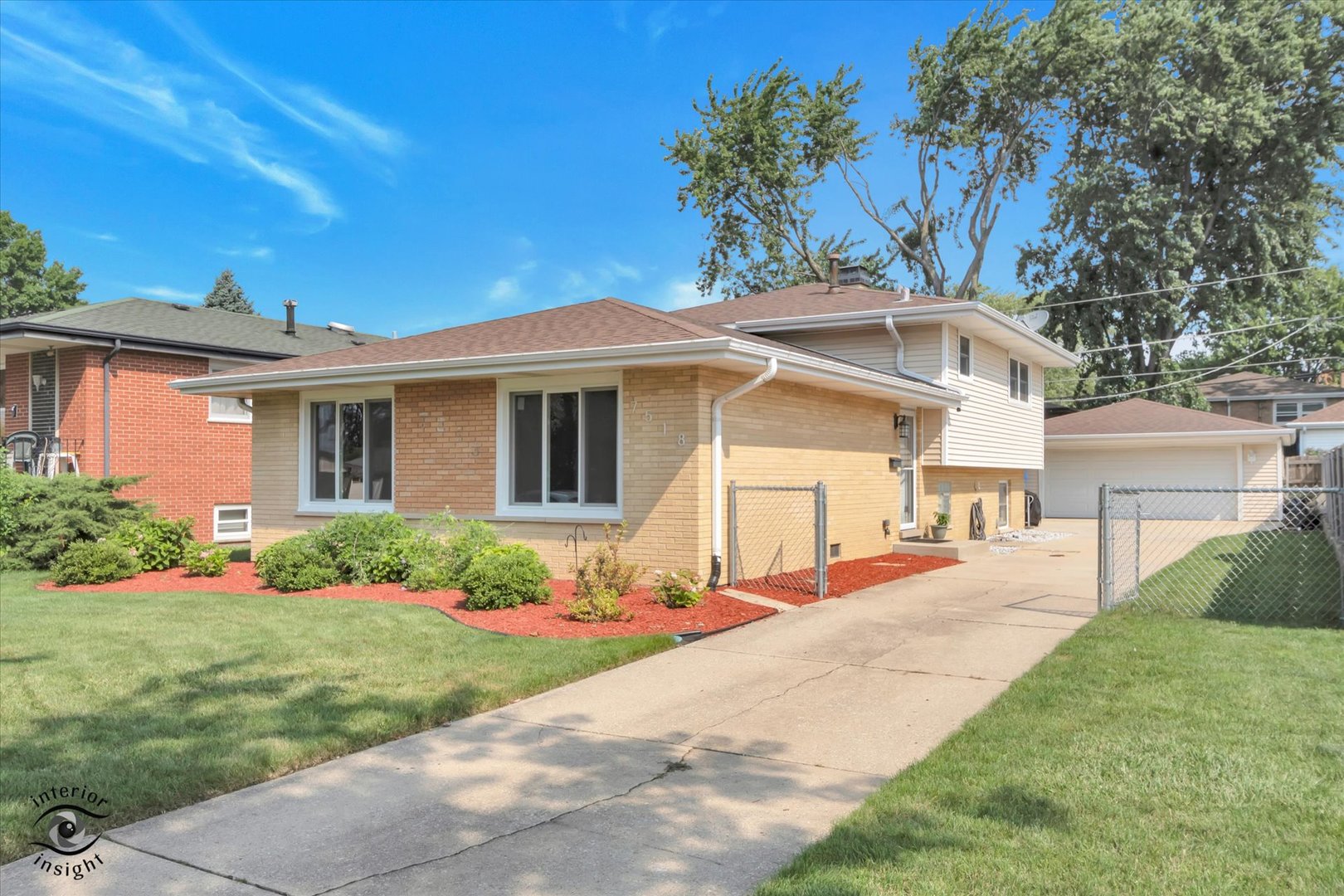7518 173rd Place Property Photo 2