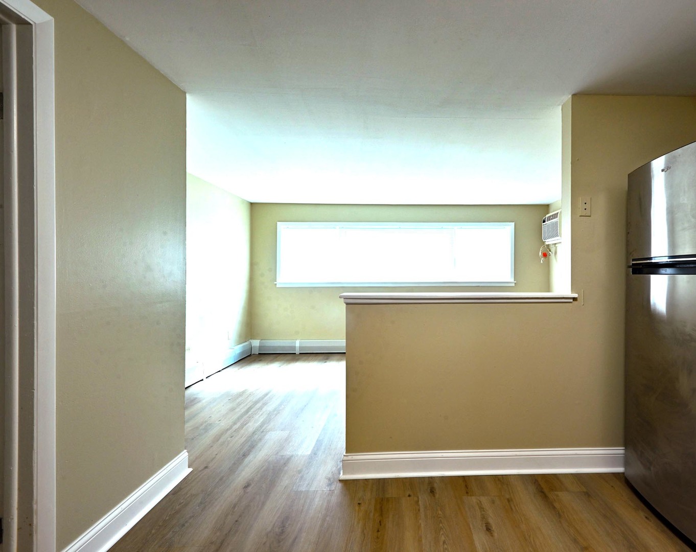 1018 S 11th Avenue G Property Photo 5