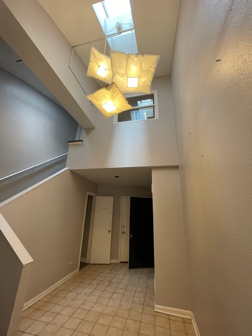 806 W Armitage Avenue Property Photo 10