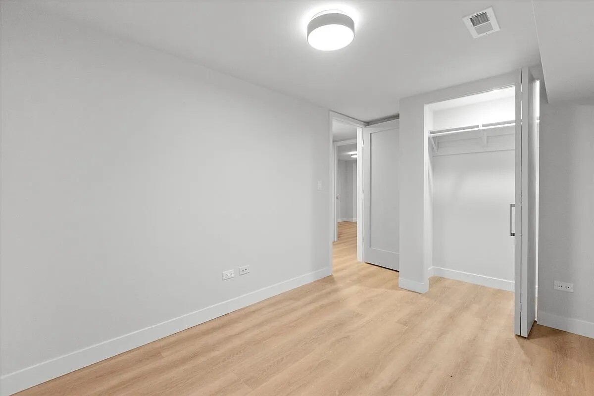 927 N Mozart Street G Property Photo 13