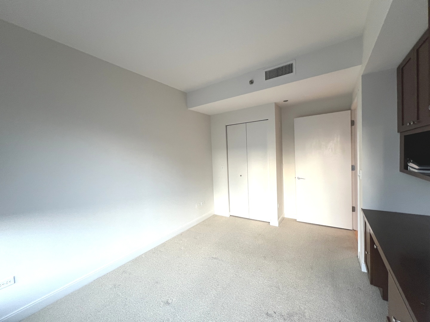 60 E Monroe Street 2604 Property Photo 12